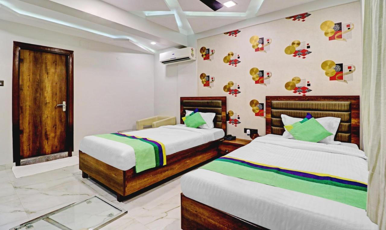 Treebo Orion Sapphire, Beck Bagan Hotel Колката Екстериор снимка