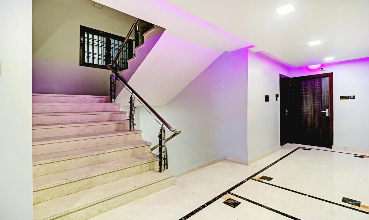 Treebo Orion Sapphire, Beck Bagan Hotel Колката Екстериор снимка