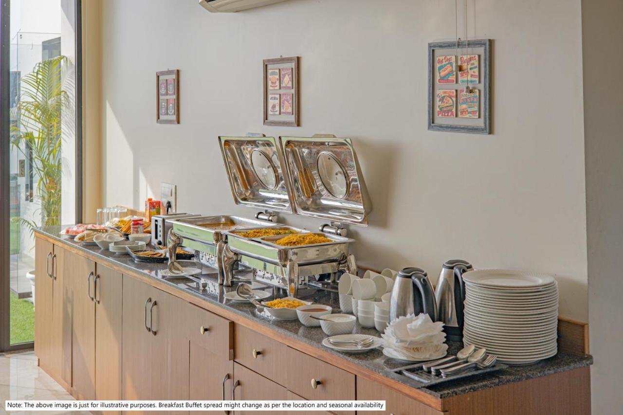 Treebo Orion Sapphire, Beck Bagan Hotel Колката Екстериор снимка
