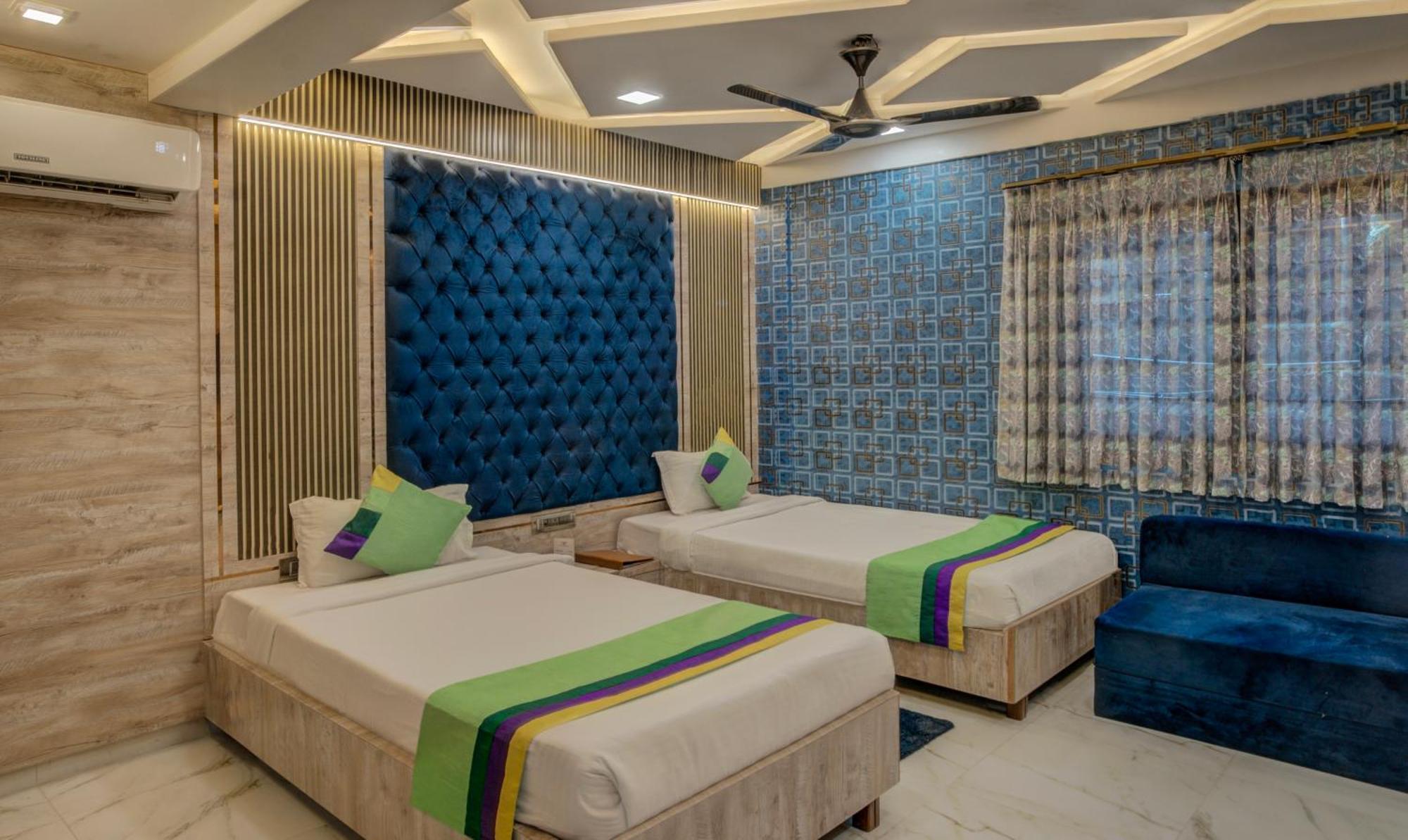Treebo Orion Sapphire, Beck Bagan Hotel Колката Екстериор снимка