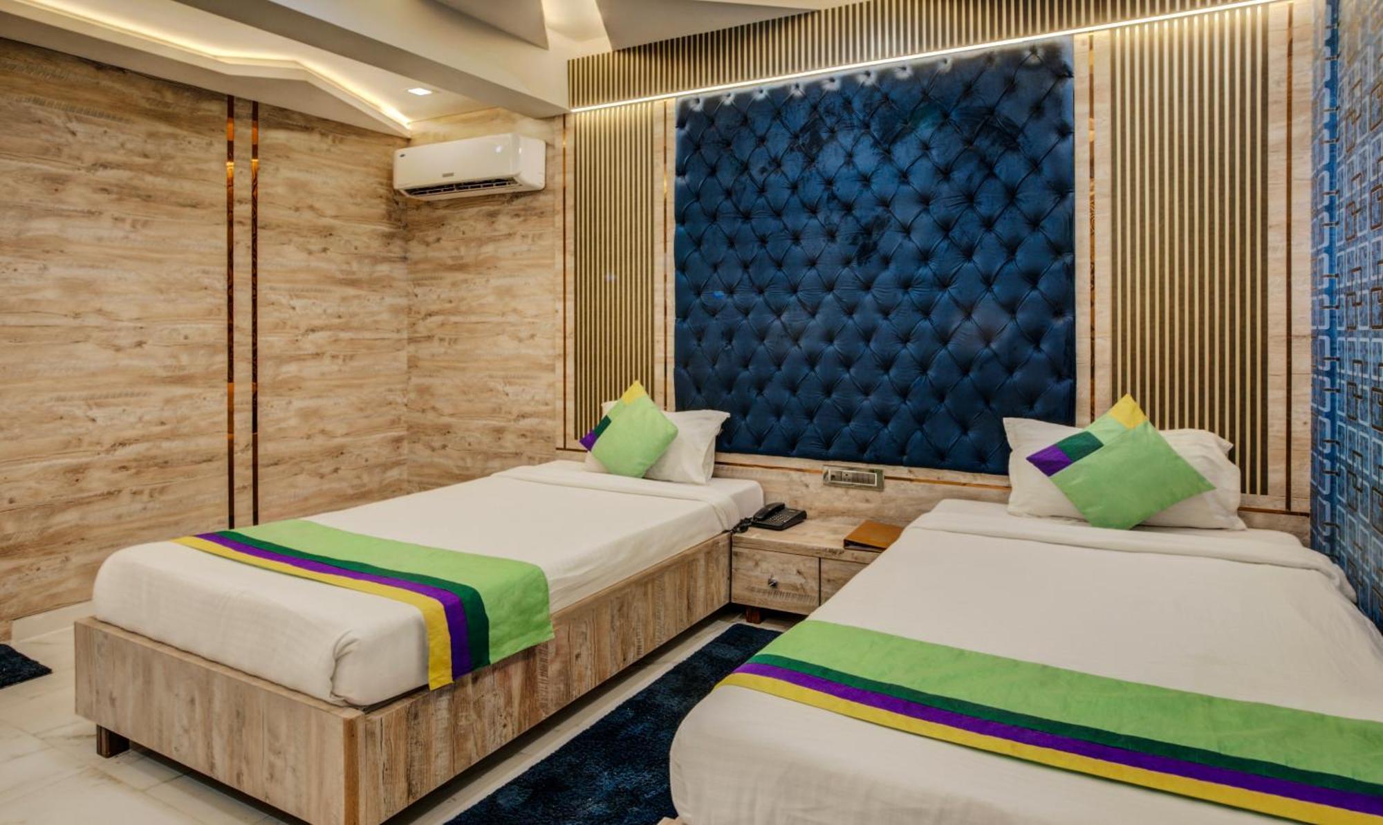 Treebo Orion Sapphire, Beck Bagan Hotel Колката Екстериор снимка